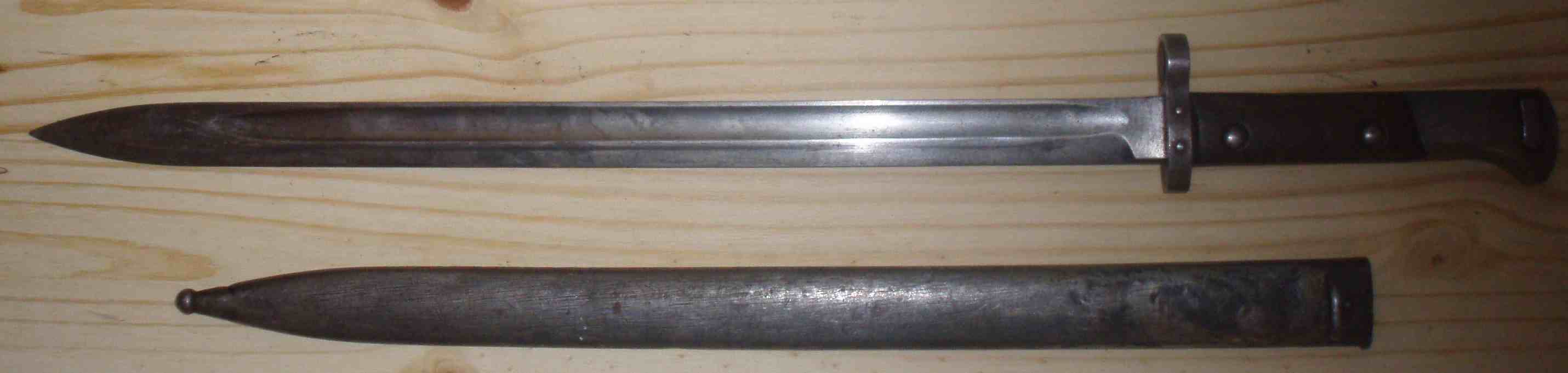 Mod�le 23 long, tranchant tourn� vers le bas